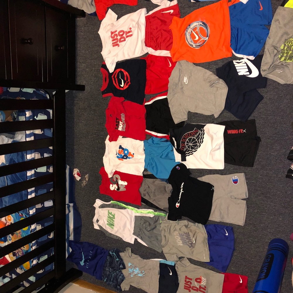 Nike Jordan toddler boy 18 months short set 25